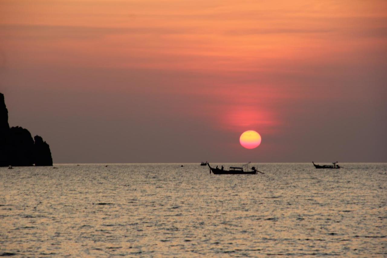 Phi Phi Seaside Bungalow Ngoại thất bức ảnh