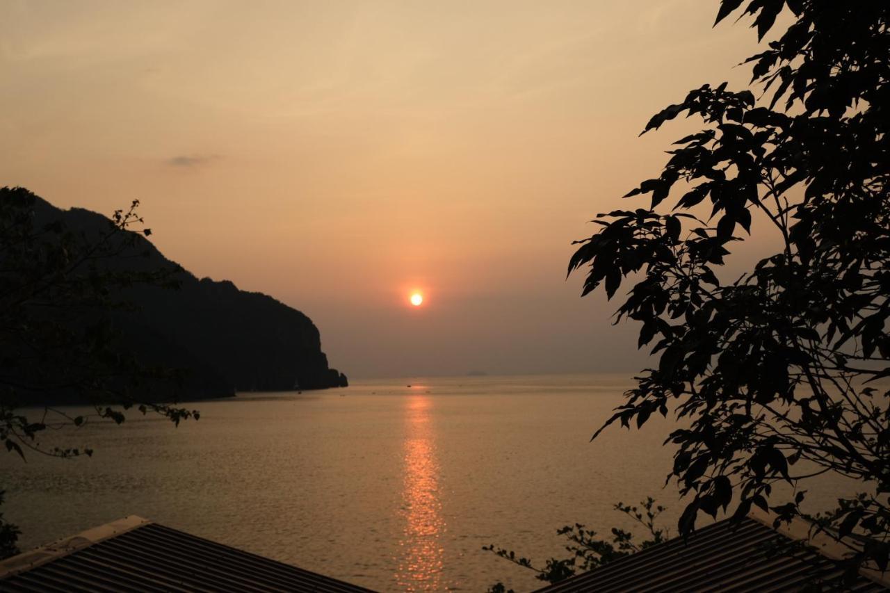 Phi Phi Seaside Bungalow Ngoại thất bức ảnh